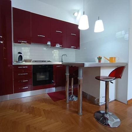 New - Comfortable Apt Porta Latina Rome Bagian luar foto